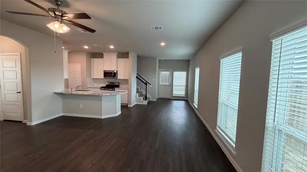 Image 14 of a home in . Image 14 of a home in .