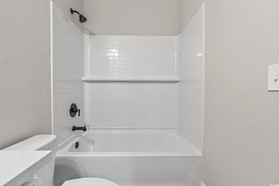 Image 33 of a home in White Oak Estates.