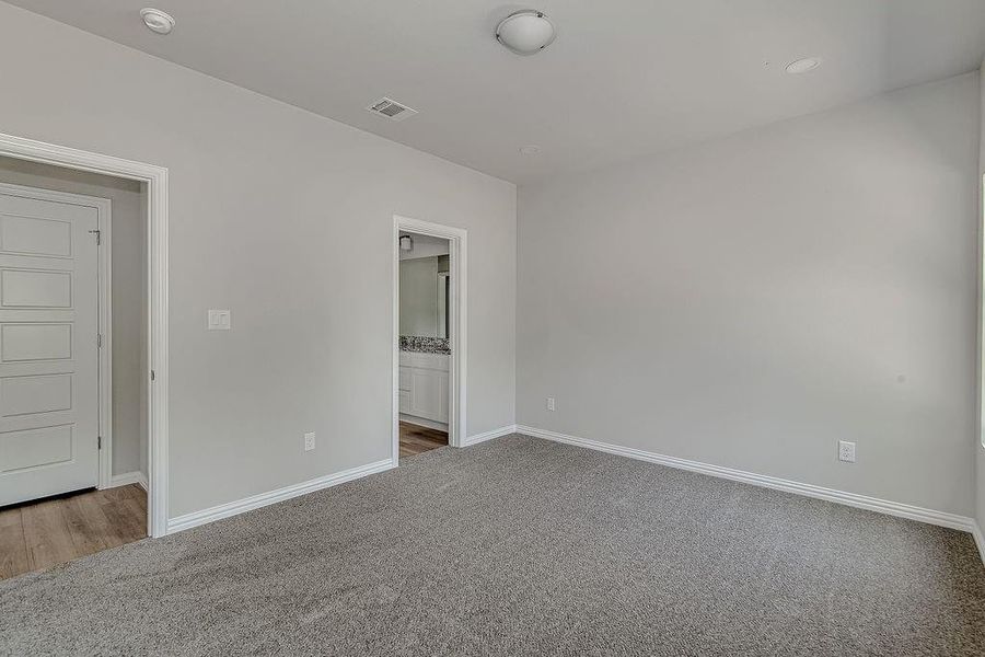 Spacious, unfurnished interior of a new home in , Fort Worth (Image 13). Spacious, unfurnished interior of a new home in , Fort Worth (Image 13).