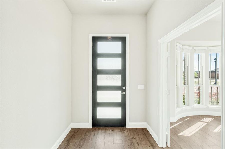 Spacious, unfurnished interior of a new home in Hampton Park, Glenn Heights (Image 17).