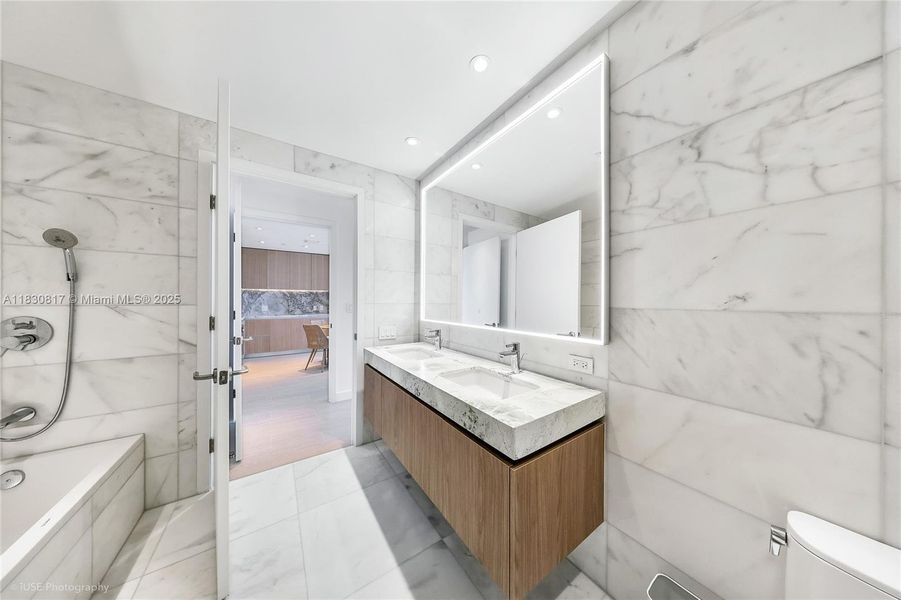 Furnished interior view inside a new home in Five Park, Miami Beach (Image 5). Furnished interior view inside a new home in Five Park, Miami Beach (Image 5).