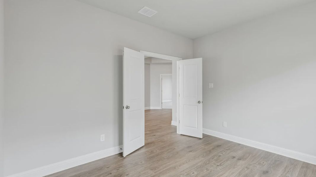 Spacious, unfurnished interior of a new home in Silo Mills, Joshua (Image 22). Spacious, unfurnished interior of a new home in Silo Mills, Joshua (Image 22).