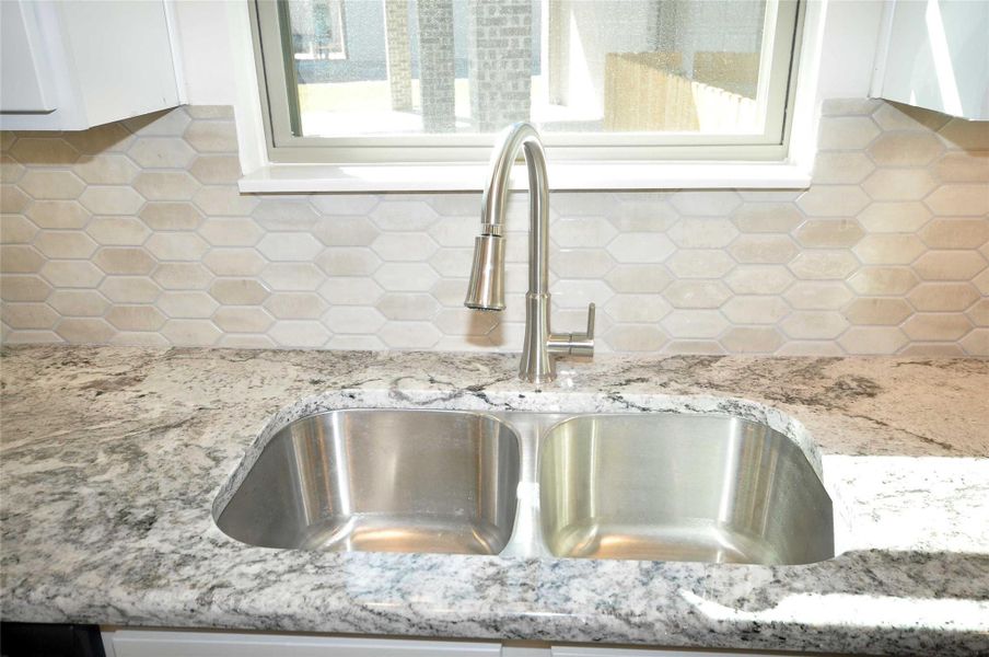 Stainless Kitchen sink Stainless Kitchen sink