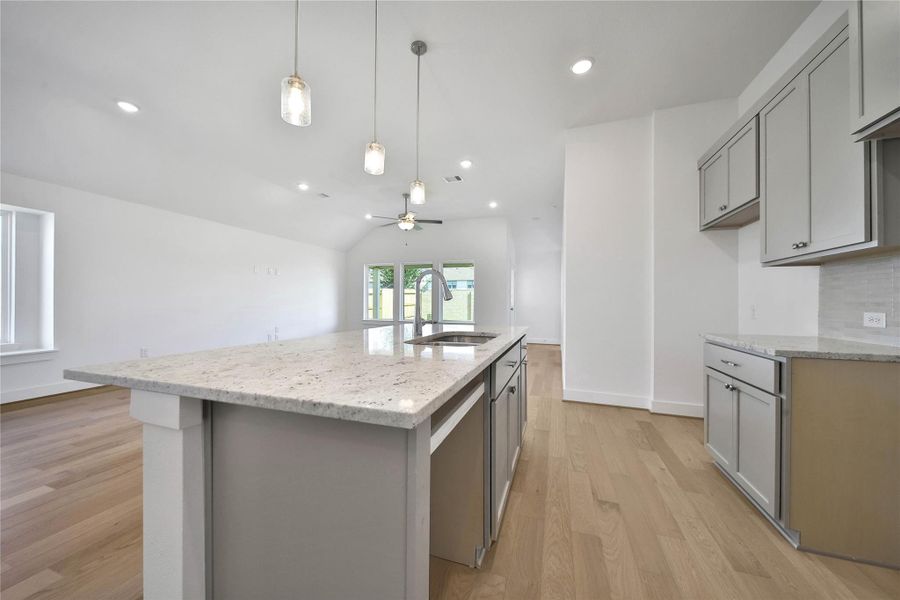 Furnished interior view inside a new home in , Rosharon (Image 8).