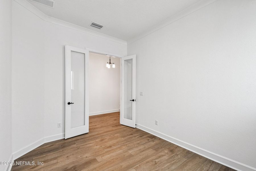 Spacious, unfurnished interior of a new home in Seven Pines 50' Front Entry, Jacksonville (Image 14).