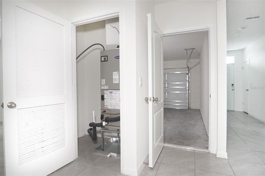 Furnished interior view inside a new home in , Zellwood (Image 12).