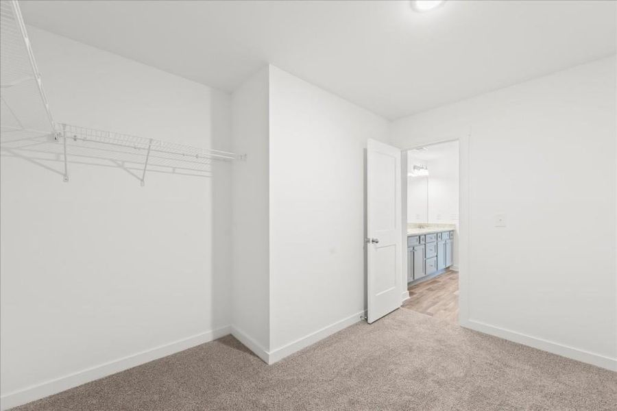 Spacious, unfurnished interior of a new home in , Statham (Image 26).