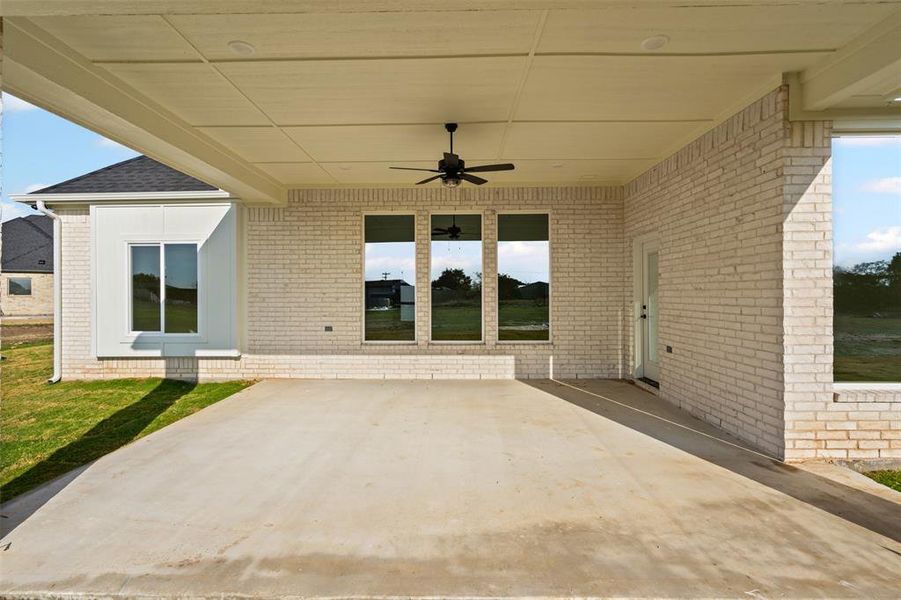 View of patio / terrace featuring ceiling fan