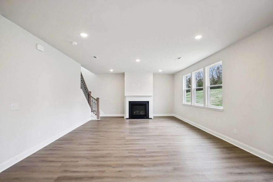 Spacious, unfurnished interior of a new home in Willow Landing, Mount Juliet (Image 18).