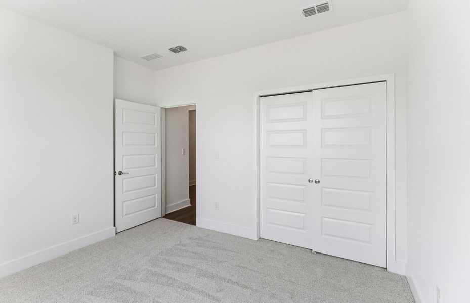 Spacious, unfurnished interior of a new home in Glenview Farms, Murfreesboro (Image 43). Spacious, unfurnished interior of a new home in Glenview Farms, Murfreesboro (Image 43).