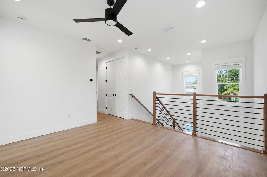 Spacious, unfurnished interior of a new home in , Jacksonville Beach (Image 50).