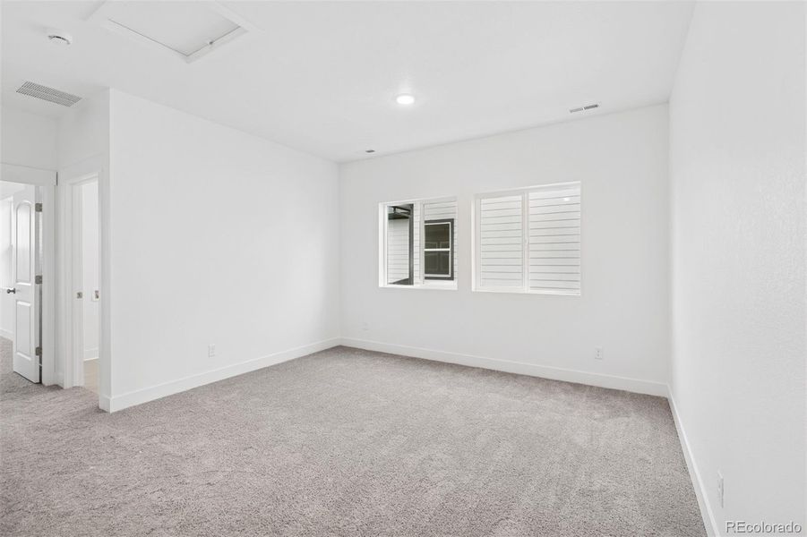 Spacious, unfurnished interior of a new home in Painted Prairie Cottage, Aurora (Image 34). Spacious, unfurnished interior of a new home in Painted Prairie Cottage, Aurora (Image 34).