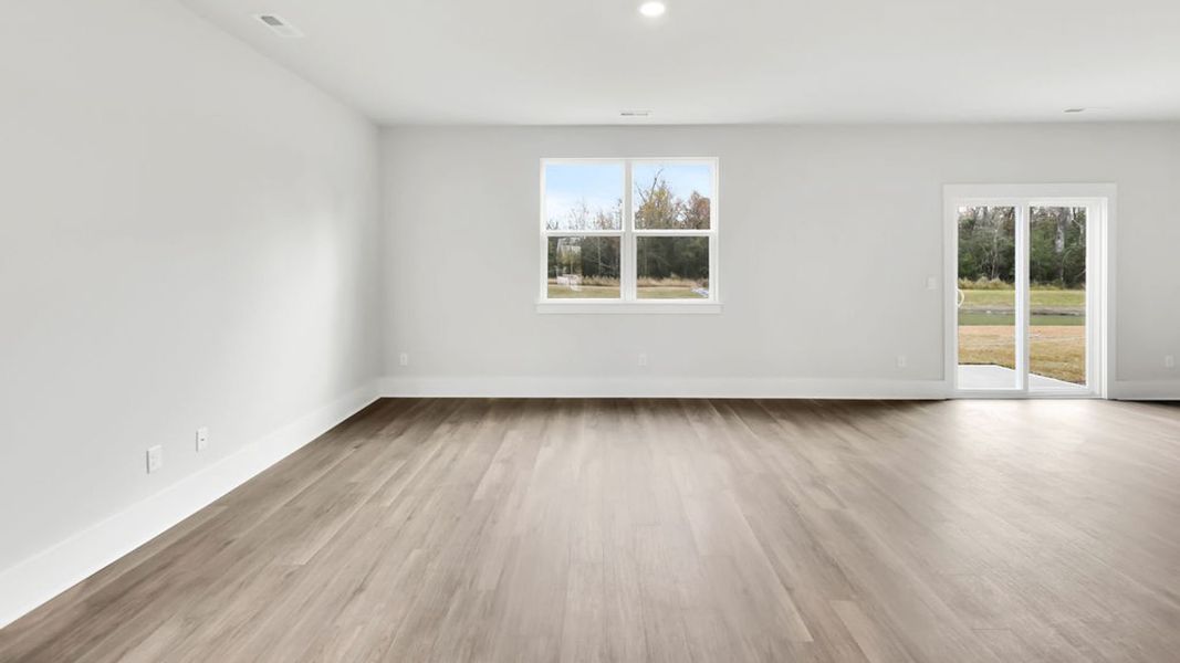 Spacious, unfurnished interior of a new home in Bella Point, Bolivia (Image 16). Spacious, unfurnished interior of a new home in Bella Point, Bolivia (Image 16).