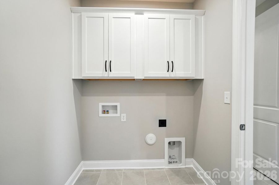 representation of main floor laundry