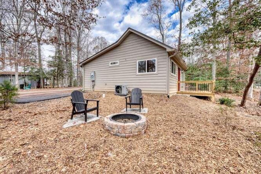 Exterior details and patio area of a home in , Blairsville (Image 20). Exterior details and patio area of a home in , Blairsville (Image 20).
