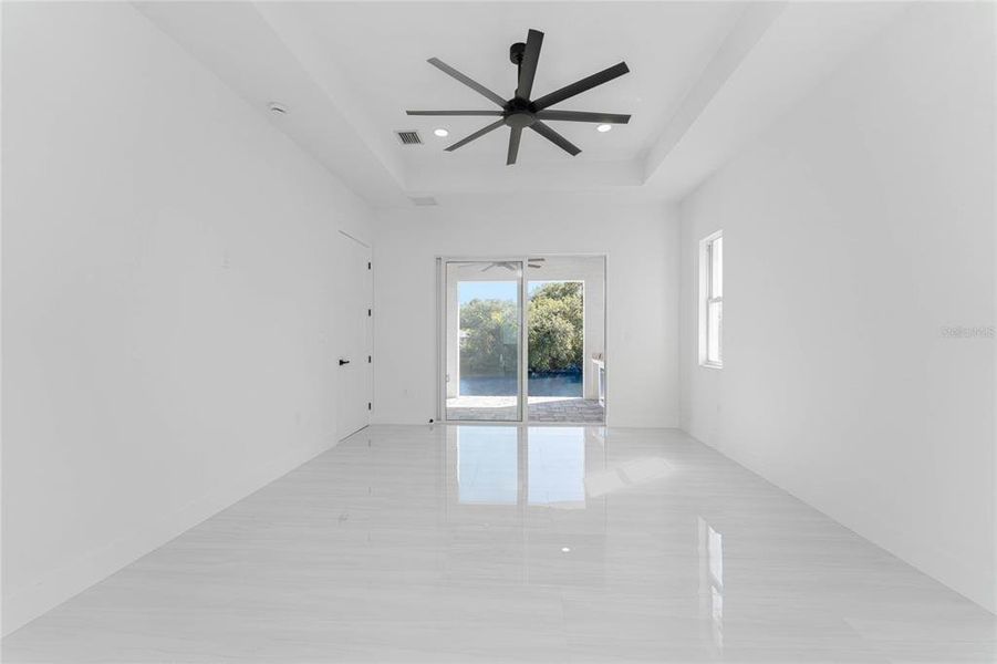 Spacious, unfurnished interior of a new home in , Port Charlotte (Image 43). Spacious, unfurnished interior of a new home in , Port Charlotte (Image 43).