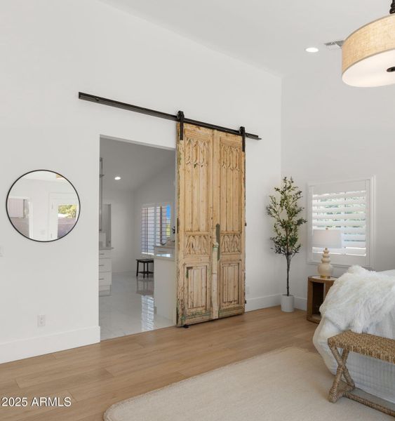 Custom barndoor! Custom barndoor!