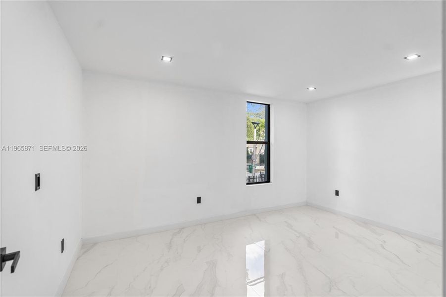 Spacious, unfurnished interior of a new home in , Miami (Image 50).