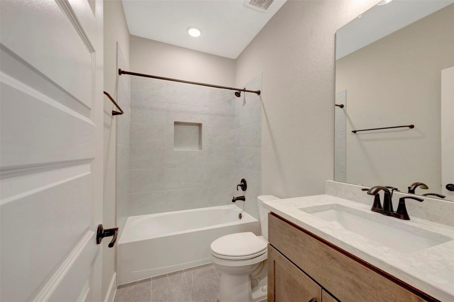 Furnished interior view inside a new home in ARTAVIA 50' Homesites, Conroe (Image 6).