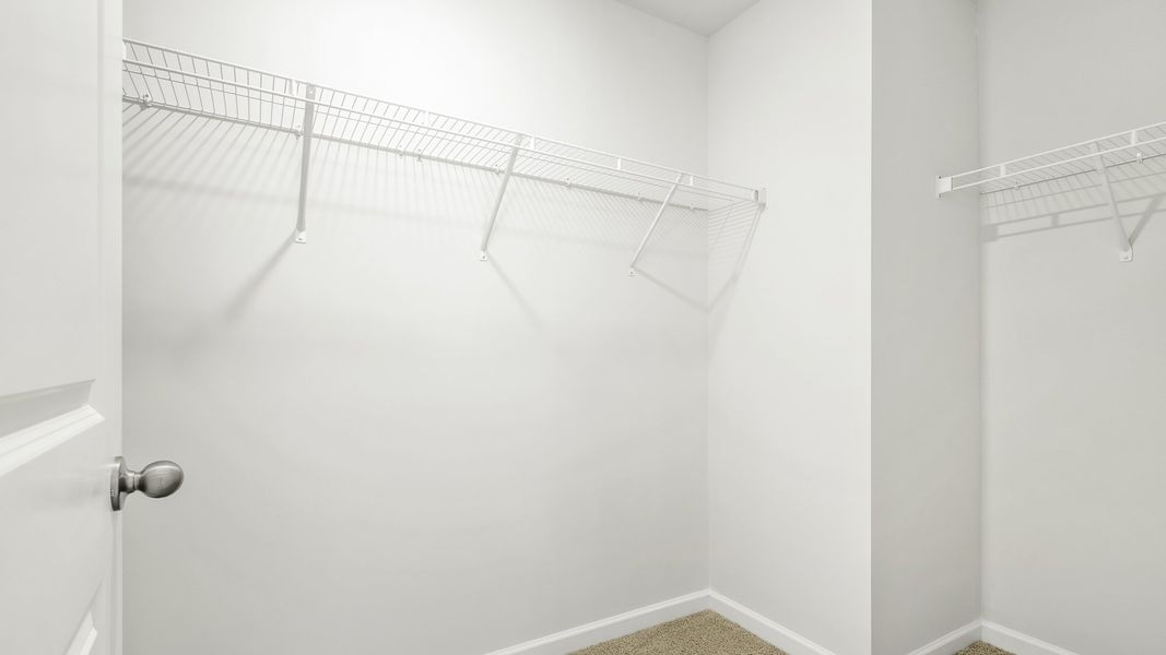 Spacious, unfurnished interior of a new home in Cambridge Park, Mebane (Image 13).