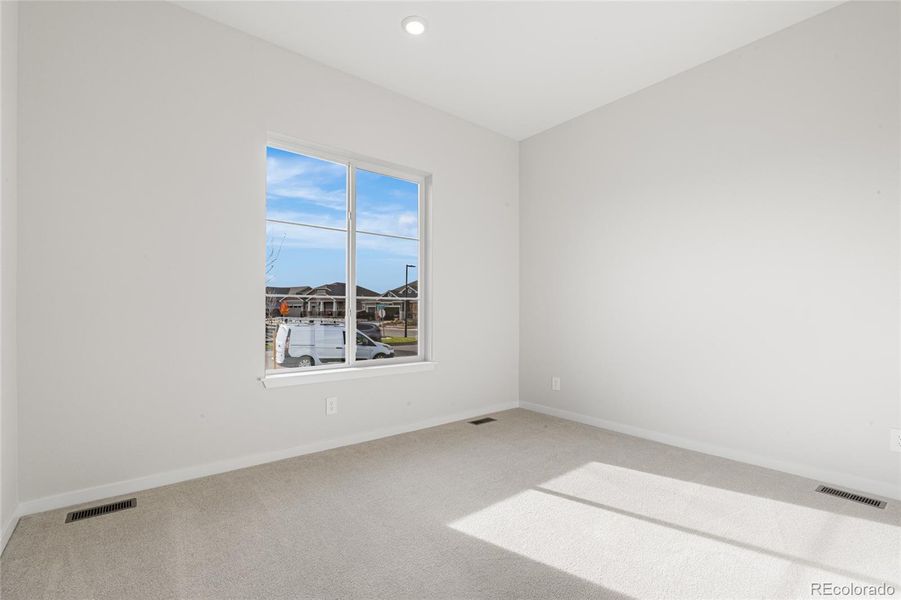 Spacious, unfurnished interior of a new home in Hilltop at Inspiration, Aurora (Image 15).