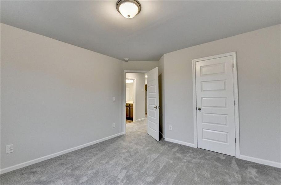 Spacious, unfurnished interior of a new home in Westgate Enclave, Loganville (Image 37).