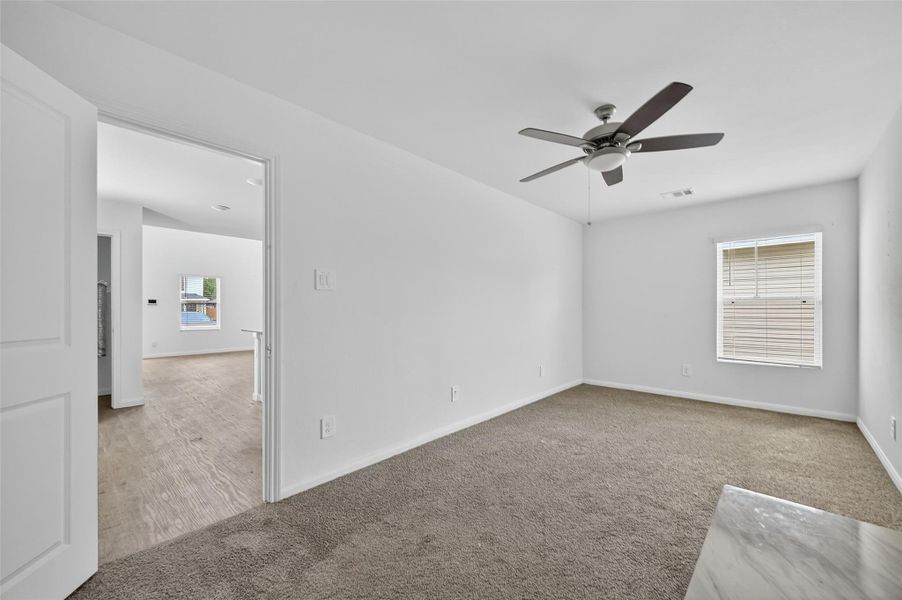 Spacious, unfurnished interior of a new home in Marie Village, Conroe (Image 13). Spacious, unfurnished interior of a new home in Marie Village, Conroe (Image 13).