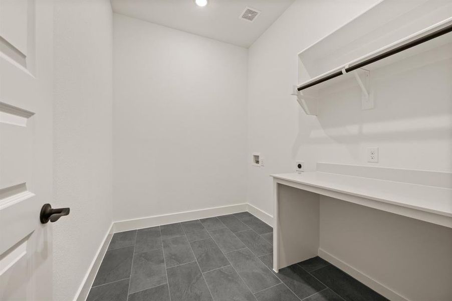 Image 38 of a home in Parks of Aledo.