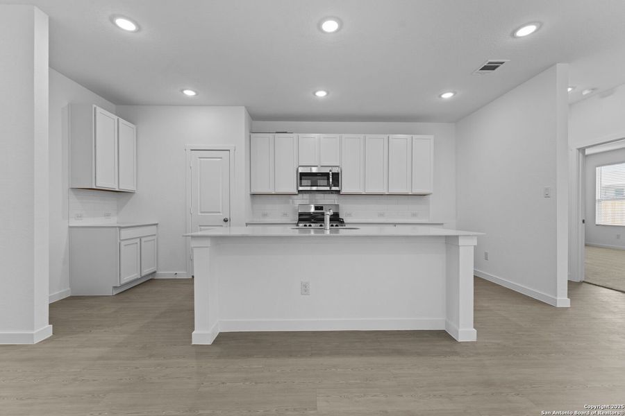 Furnished interior view inside a new home in Hidden Trails: Coastline Collection, Bulverde (Image 10). Furnished interior view inside a new home in Hidden Trails: Coastline Collection, Bulverde (Image 10).