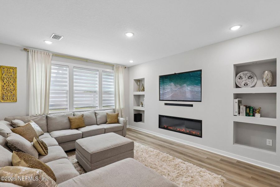 Furnished interior view inside a new home in , Jacksonville (Image 13).