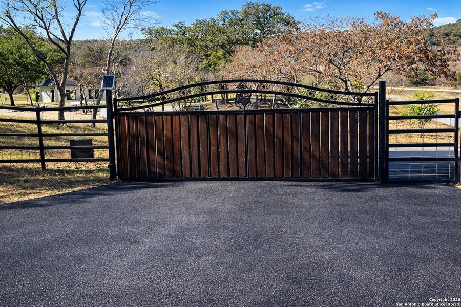 Community amenities in , Boerne (Image 48).