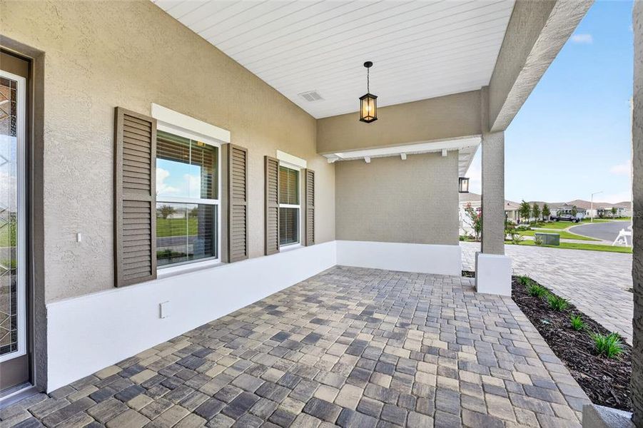 Exterior details and patio area of a home in , Ocala (Image 29).