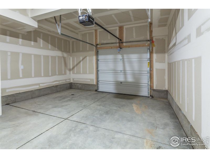 EXAMPLE PHOTO: GARAGE