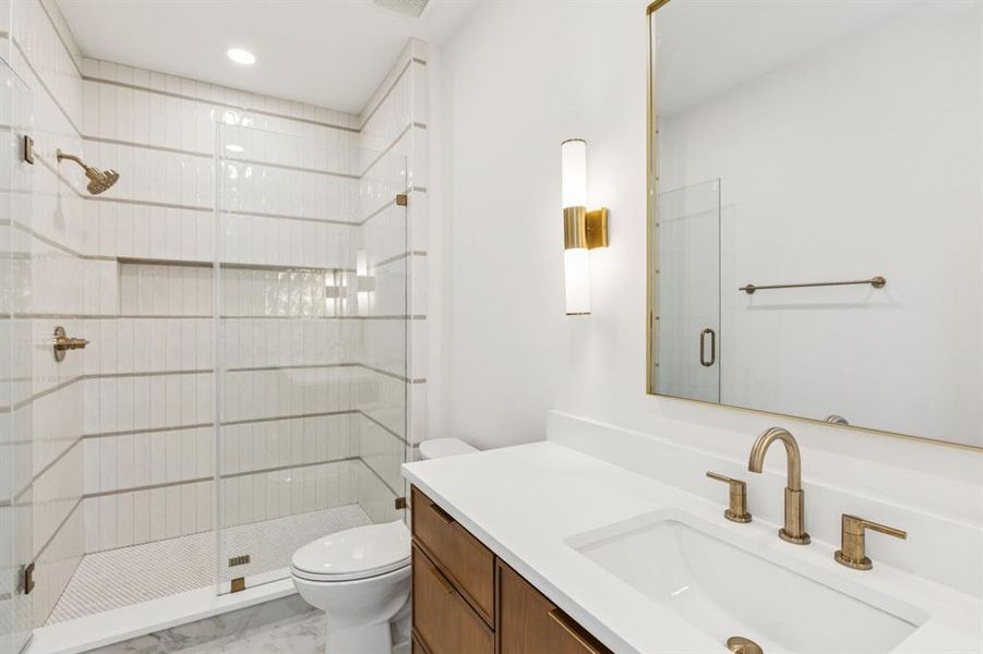 Furnished interior view inside a new home in , Dallas (Image 7).