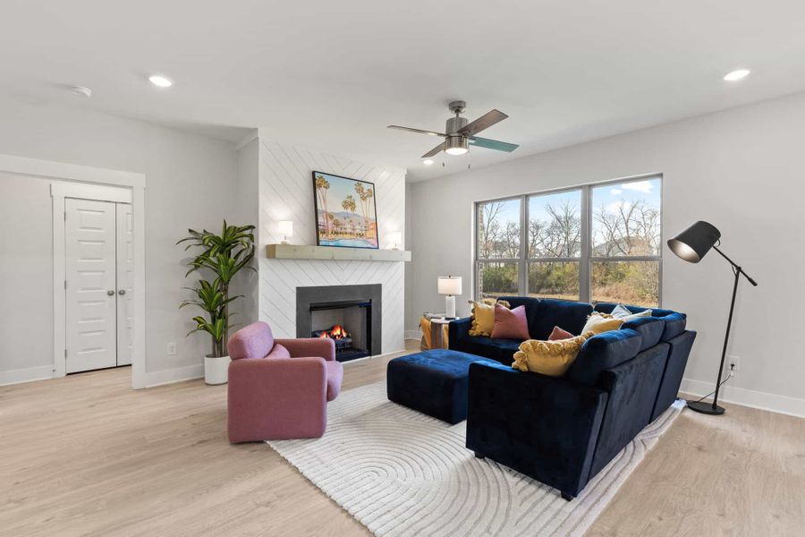 Furnished interior view inside a new home in , Gallatin (Image 5).