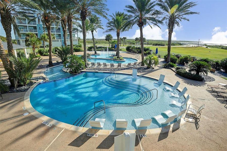 The heated lazy river pool on the bay