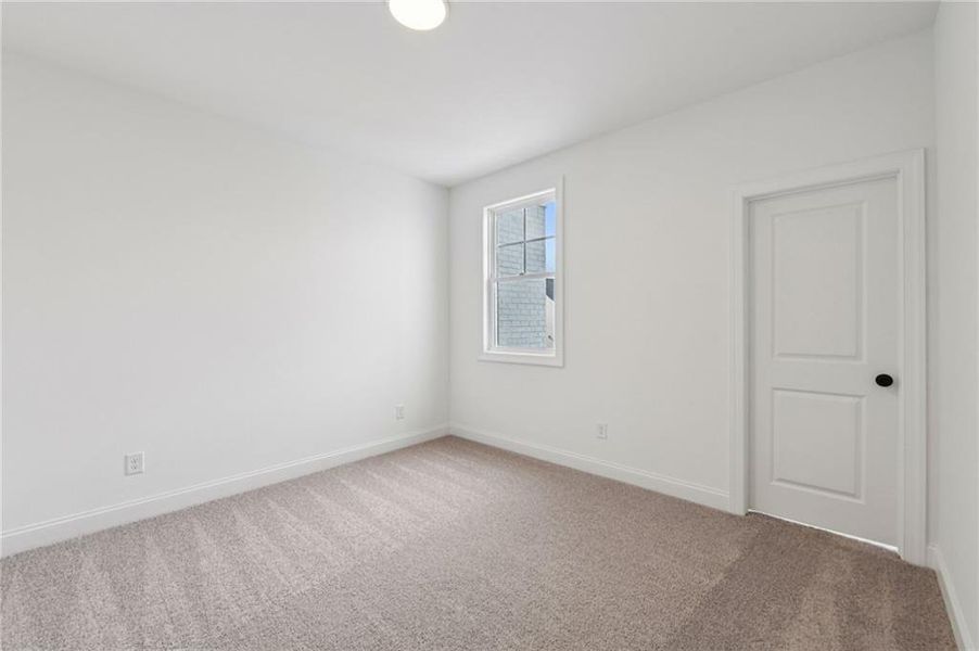 Spacious, unfurnished interior of a new home in Millcroft Townhomes, Buford (Image 32).