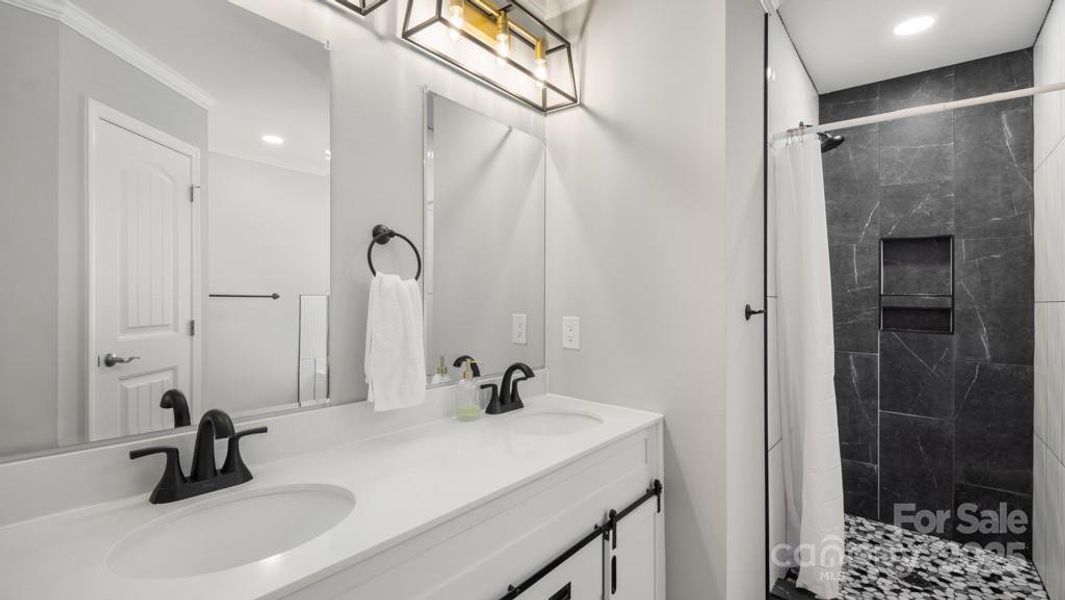 Furnished interior view inside a new home in , Kernersville (Image 34).