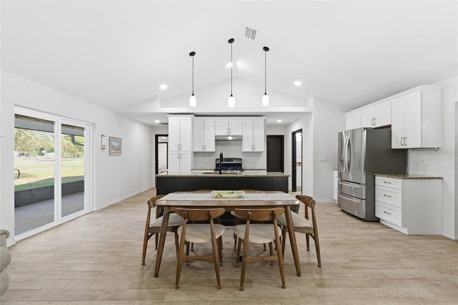 Furnished interior view inside a new home in , Arcadia (Image 6).