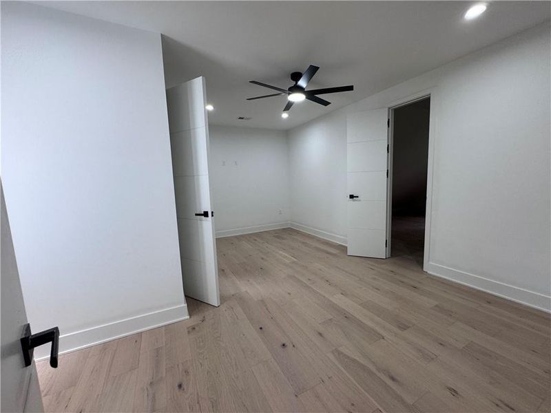 Spacious, unfurnished interior of a new home in , Alpharetta (Image 28).