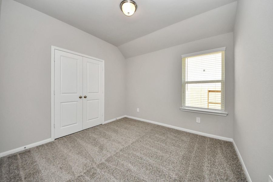 Spacious, unfurnished interior of a new home in , Tomball (Image 26).
