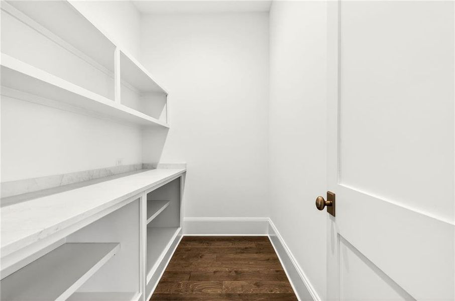 Spacious, unfurnished interior of a new home in , Roswell (Image 28).