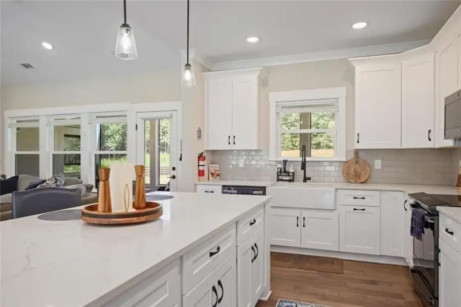 Furnished interior view inside a new home in , Dallas (Image 13).