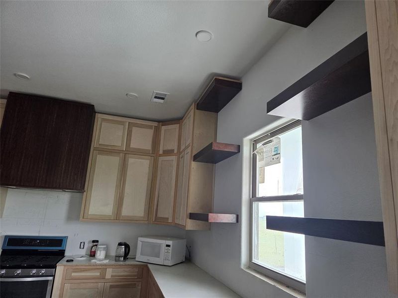 Image 22 of a home in .