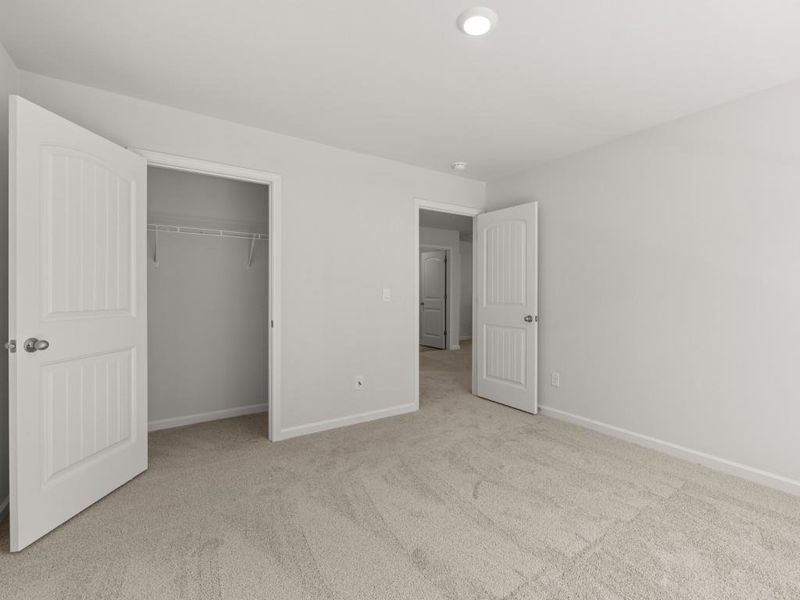 Spacious, unfurnished interior of a new home in Parkside at Carter Grove, Cartersville (Image 22).