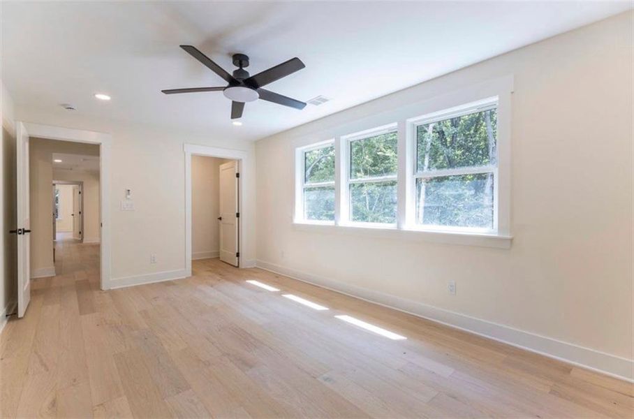 Spacious, unfurnished interior of a new home in , Peachtree Corners (Image 35).