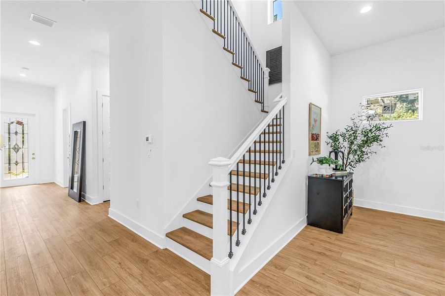 Furnished interior view inside a new home in , St. Petersburg (Image 19).