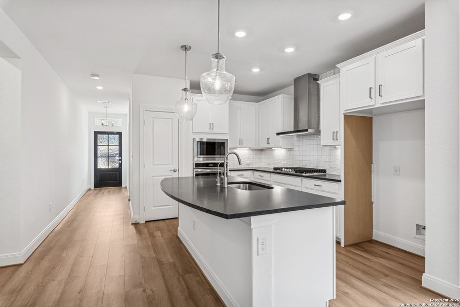 Furnished interior view inside a new home in Ladera - High Point 45', San Antonio (Image 8). Furnished interior view inside a new home in Ladera - High Point 45', San Antonio (Image 8).