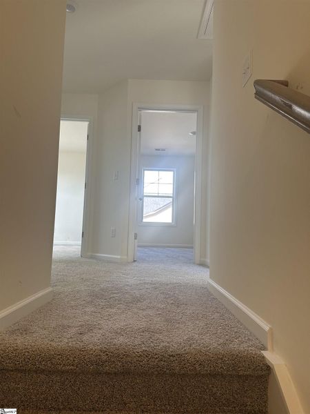 Spacious, unfurnished interior of a new home in Shiloh Trail, Wellford (Image 27).