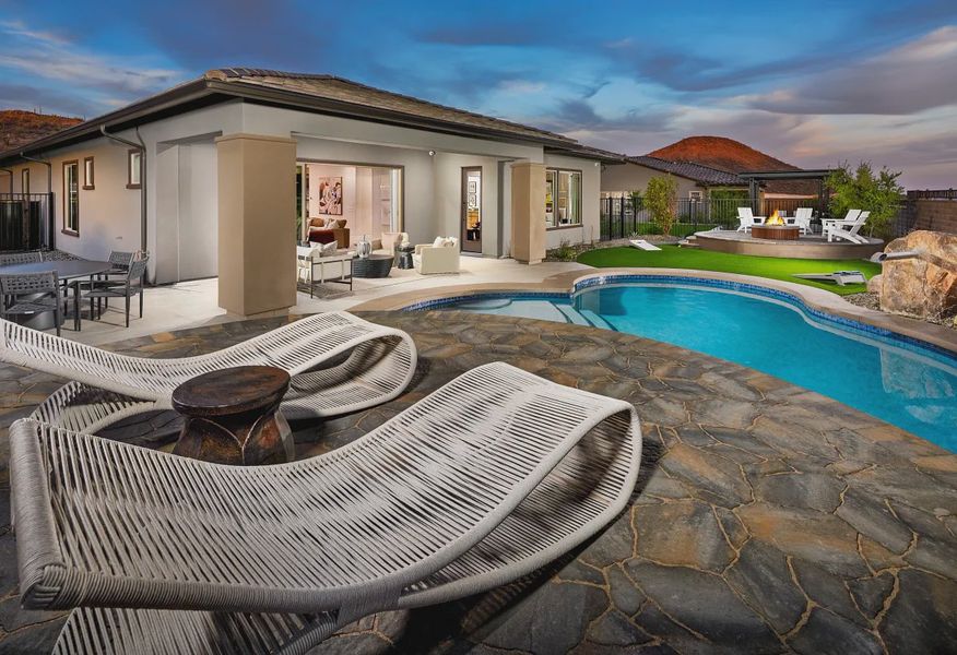 Traverse II Rear Exterior - 14 of 14